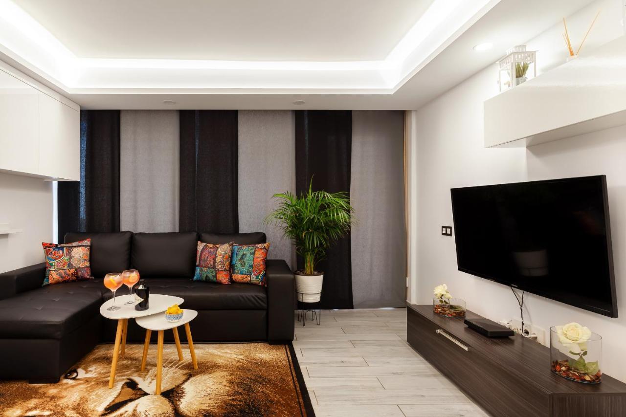 Modern & Elegant Loft Διαμέρισμα Πλάγια ντελ Ινγκλές Εξωτερικό φωτογραφία